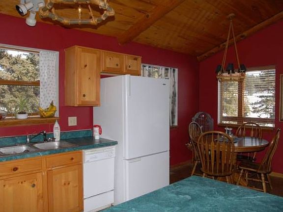 Kitchen/Dining