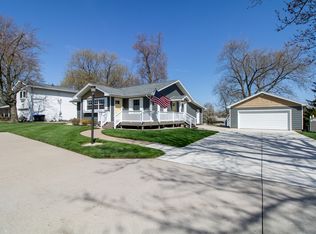 707 W Hamilton Rd, Bloomington, IL 61704