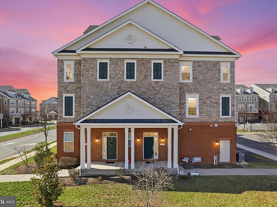 1st image of 21179 Ashburn Heights Dr