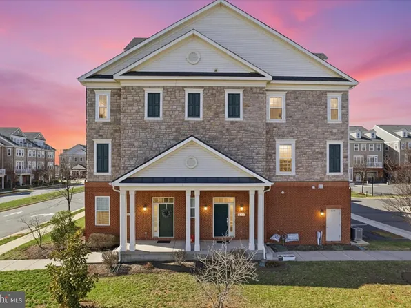 21179 Ashburn Heights Dr, Ashburn, VA 20148