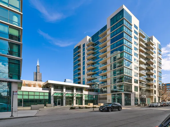 125 S Green St APT 603A, Chicago, IL 60607