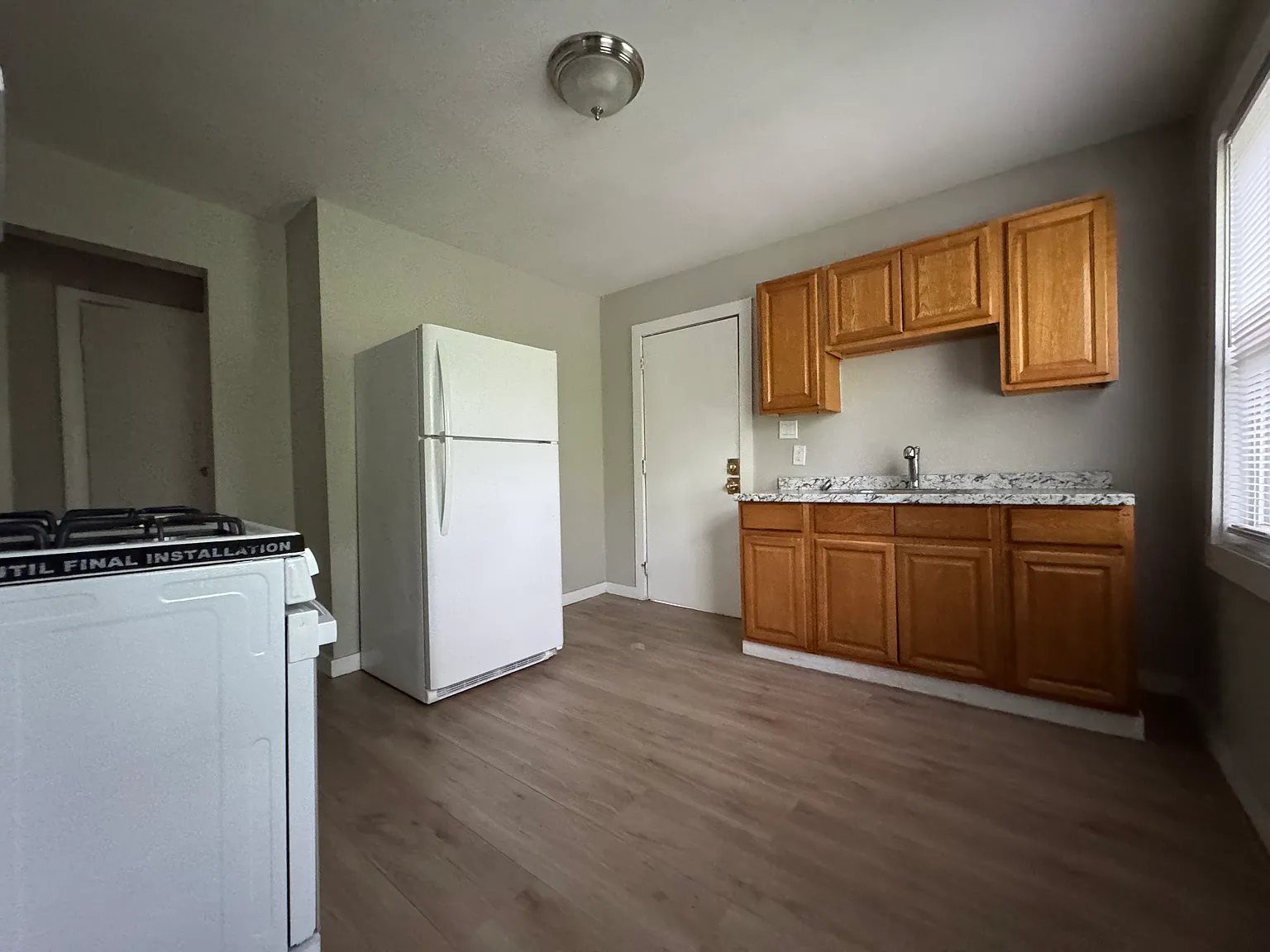 3 bed, 1248 sqft, $2,095 — Photo 2