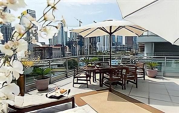 Private huge roof top