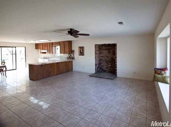 2nd image of 2043 Poland Rd