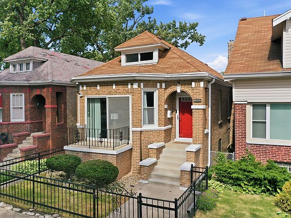 2nd image of 10203 S Sangamon St