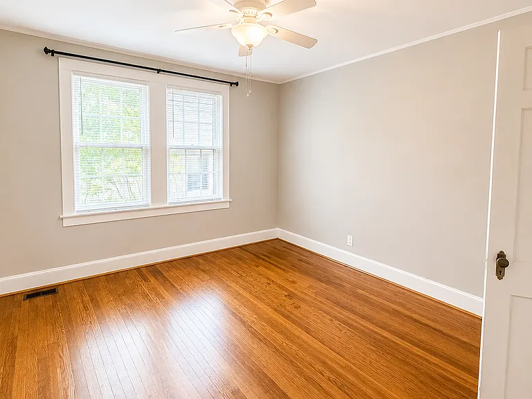 3704 Palmetto Ave — Photo 16