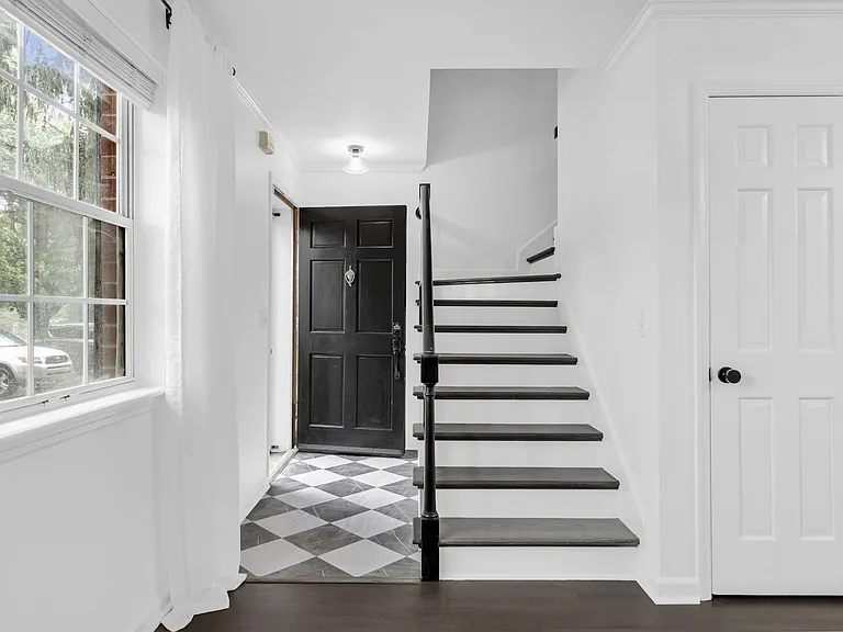 601 Boyd Mill Ave #A6 — Photo 5