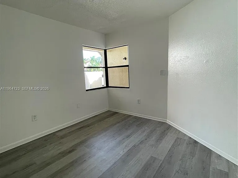 1210 San Remo Cir — Photo 8