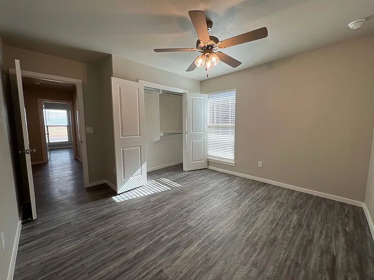 1910 Crescent Pl #1118 — Photo 12