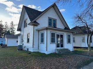 192 2nd St NE, New Albin, IA 52160