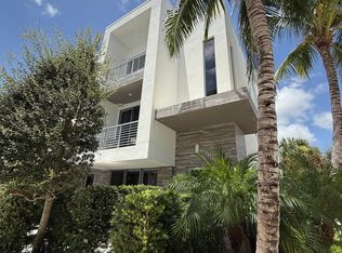 4051 NW 17th Ave, Boca Raton, FL 33431