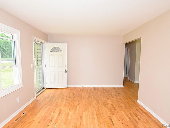 4th image of 8212 Ohara Dr