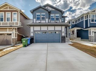 35 E Lucas Ter NW, Calgary, AB T3P 1P9