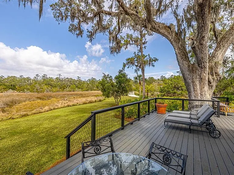 6201 Frederica Rd — Photo 72
