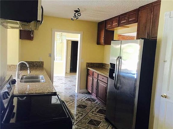 4th image of 7981 NW 37th Dr