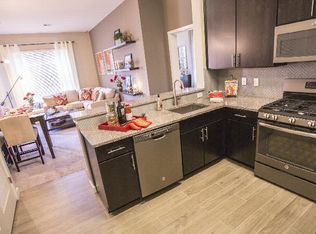 Grove Crossing, Bloomfield, NJ 07003