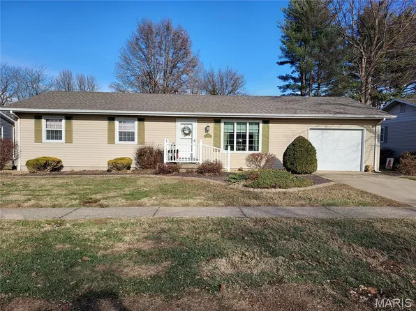 1509 Killarney Dr, Greenville, IL 62246