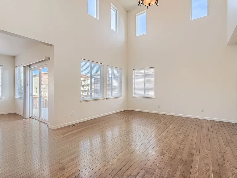 645 W 171st Pl — Photo 14