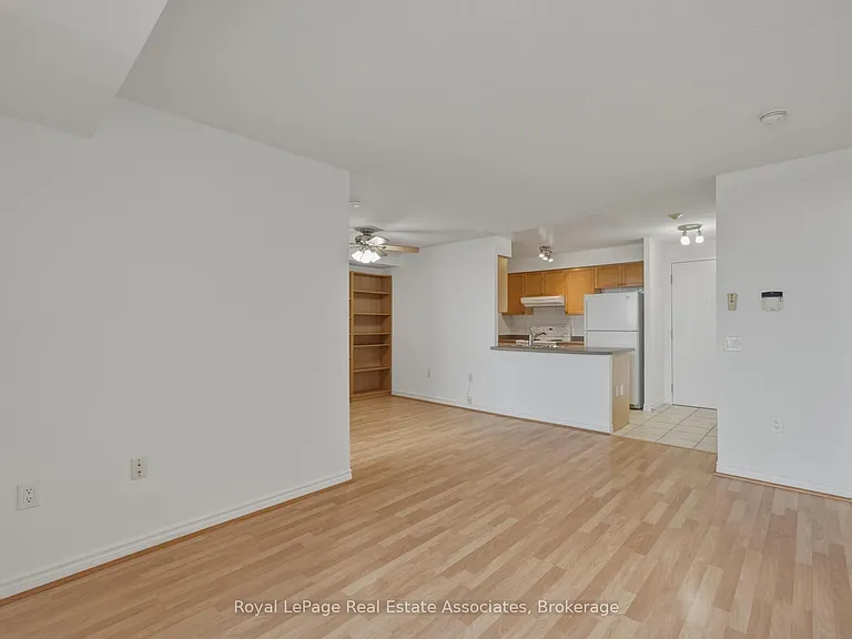 55 Strathaven Dr #1202 — Photo 11