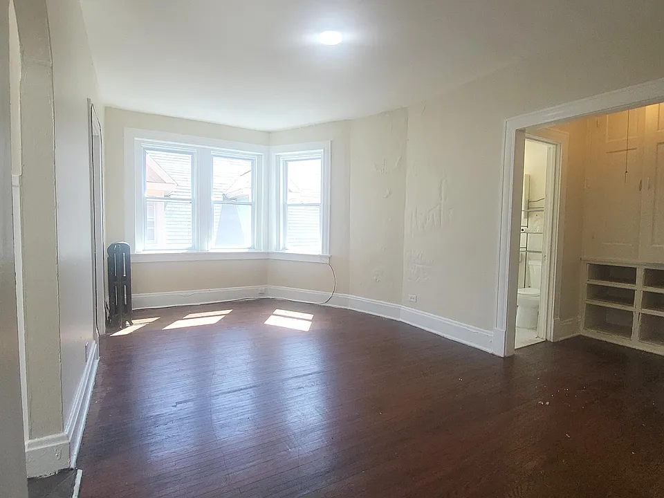 90 N Pearl St
