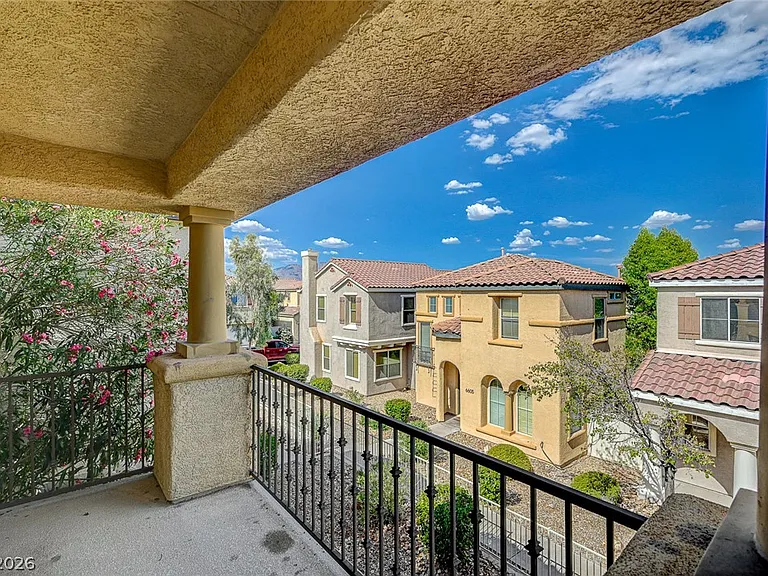 6600 Biltmore Garden St — Photo 38