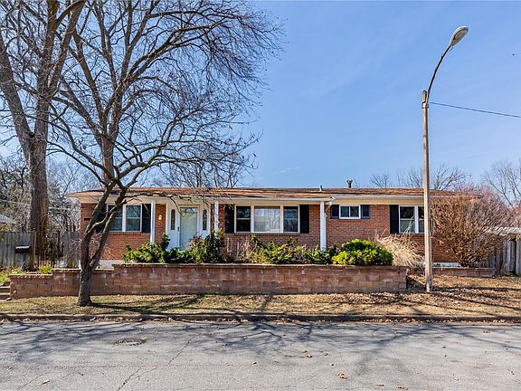 2nd image of 3705 Berger Ave