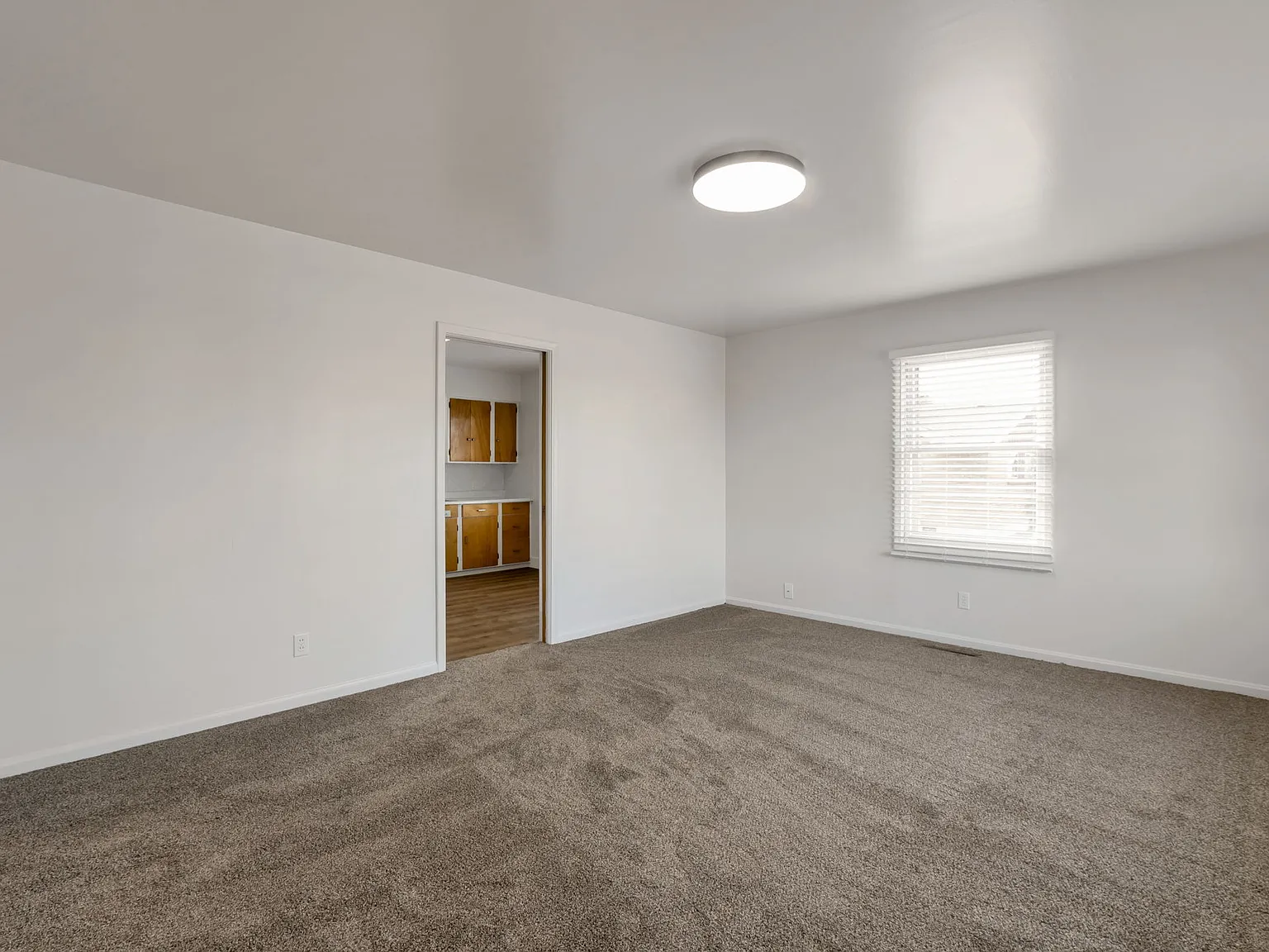 3 bed, 1782 sqft, $2,195 — Photo 4