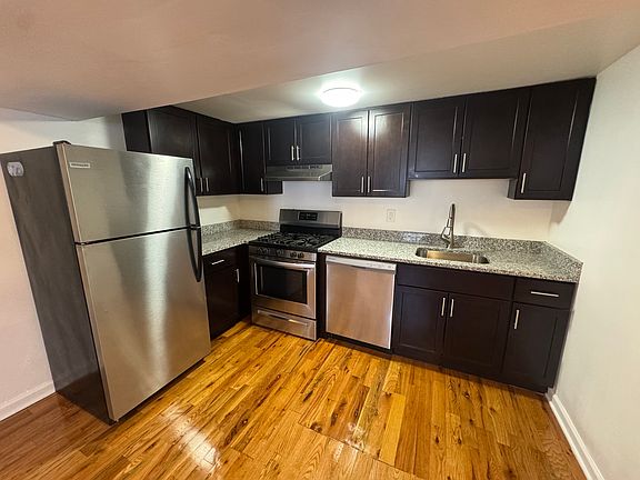 4th image of 1023 Saint Paul St #B1