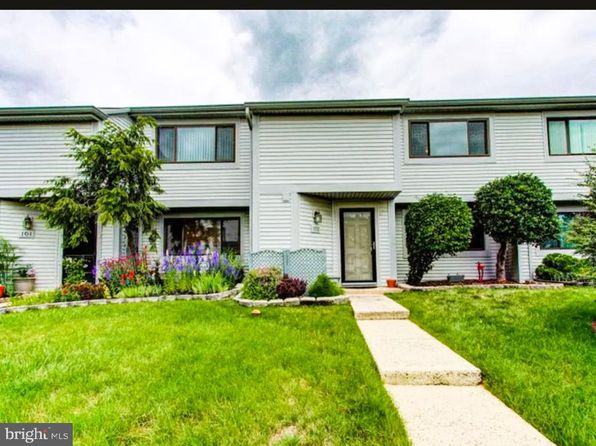 102 Revere Dr