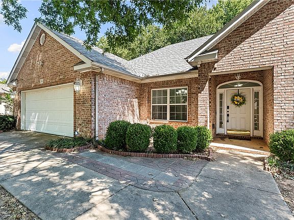 2nd image of 2834 N Quail Creek Dr