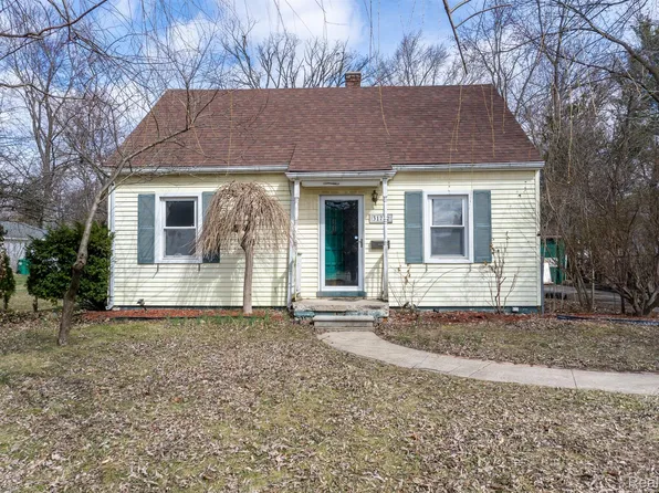31732 Alvin St, Garden City, MI 48135
