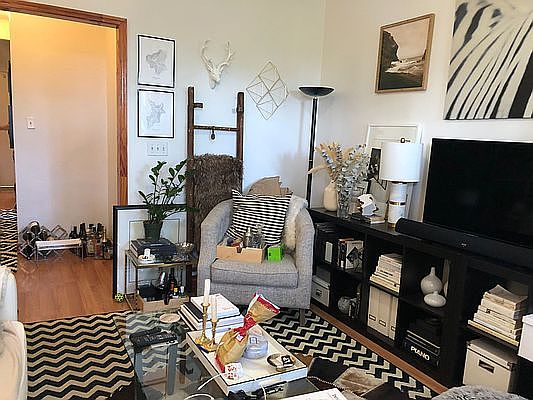 3rd image of 807 Lincoln Pl #3