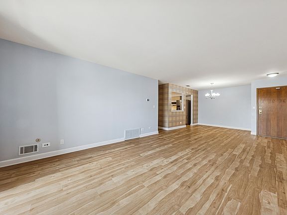 4th image of 7525 Nantucket Dr APT 301
