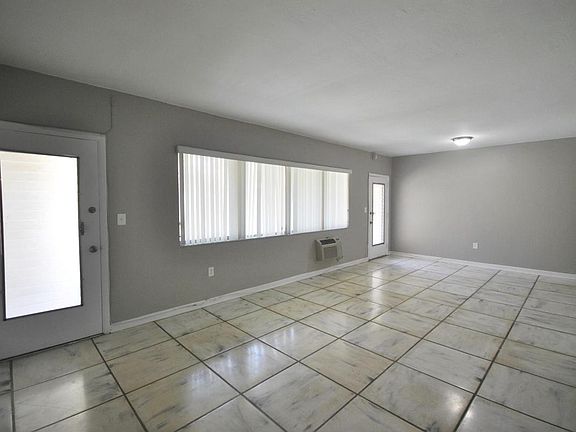 5th image of 10200 E Bay Harbor Dr APT 6C