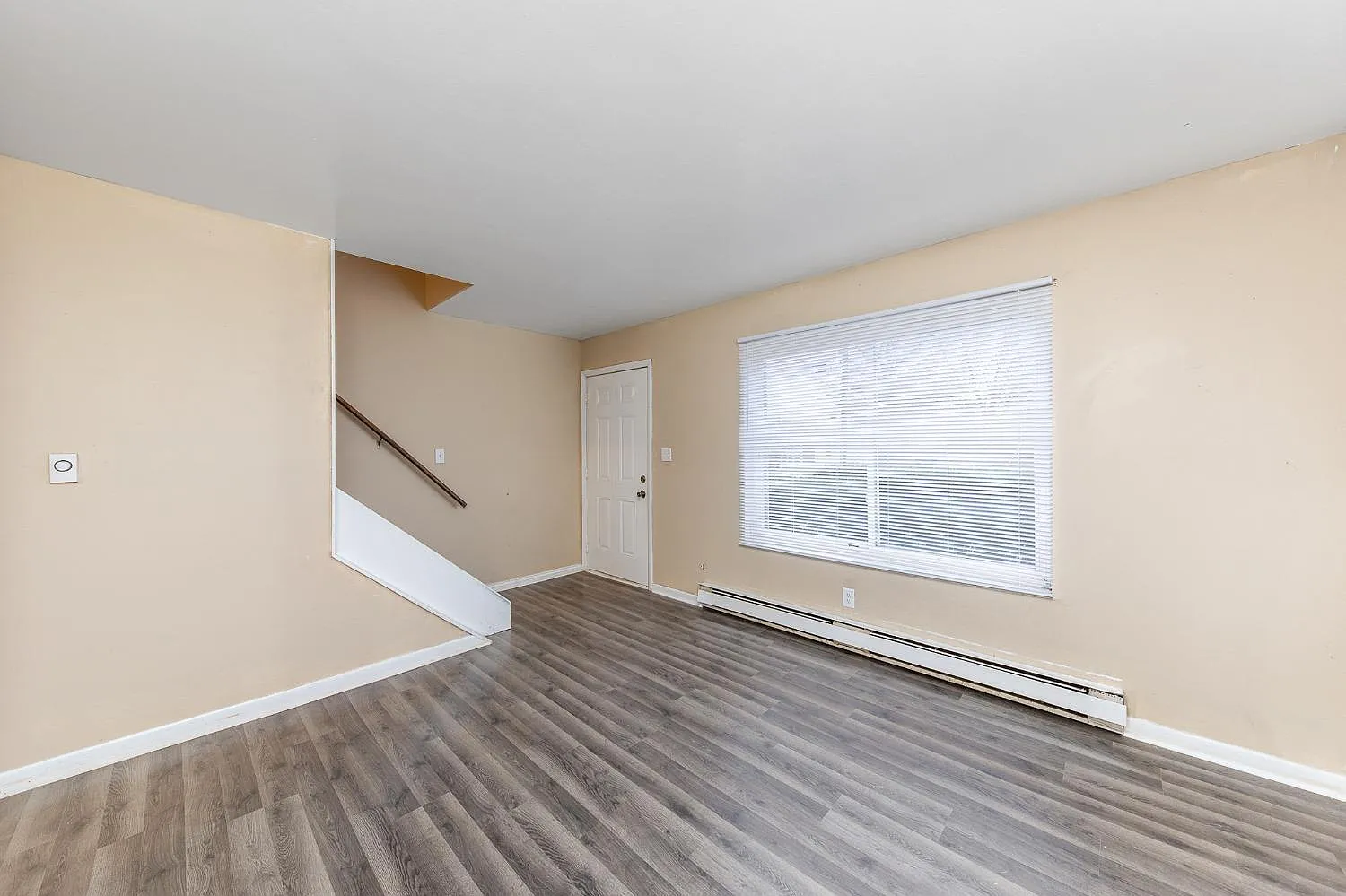 2 bed, 1.5 bath, $1,250 — Photo 4