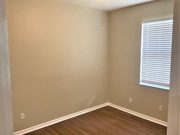 5th image of 4943 Alavista Dr