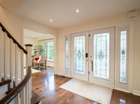 53 McClenny Dr, Aurora, ON L4G 5P5