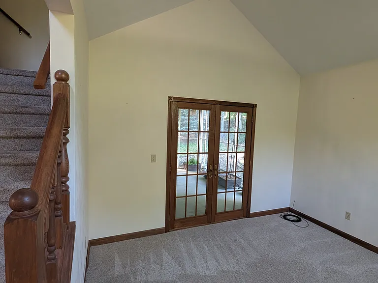 2633 Bay Rd — Photo 12