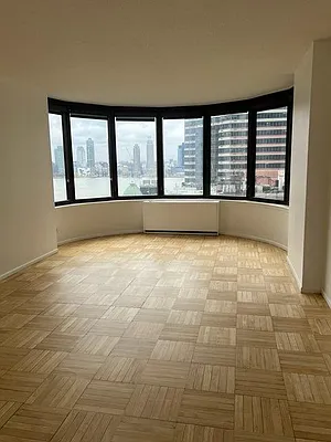 Rented by Yoram Adin, LREB | media 2