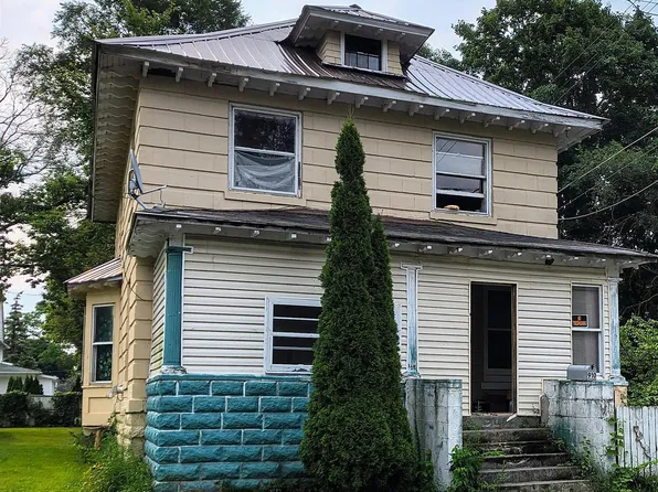 910 S Warren Ave, Saginaw, MI 48607