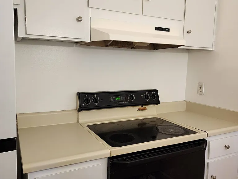 Freshly Painted Kitchen - color matching oven