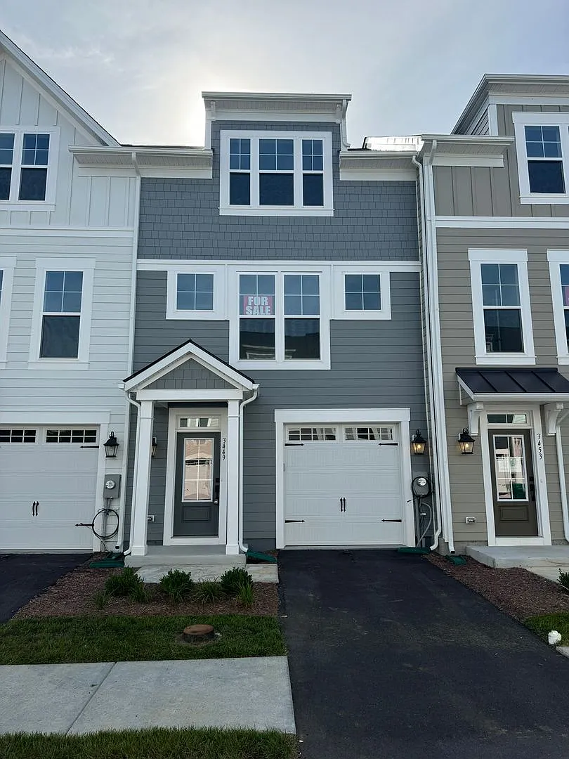 Building Photo - 3449 Monterey Dr