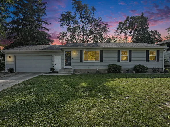 464 Saint Clair Ave NW, Grand Rapids, MI 49534