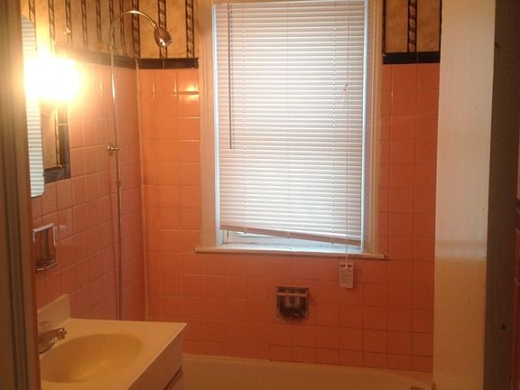 5th image of 4117 E 35th St