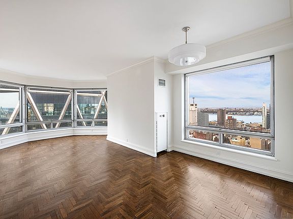 2nd image of 301 W 57th St APT 34E