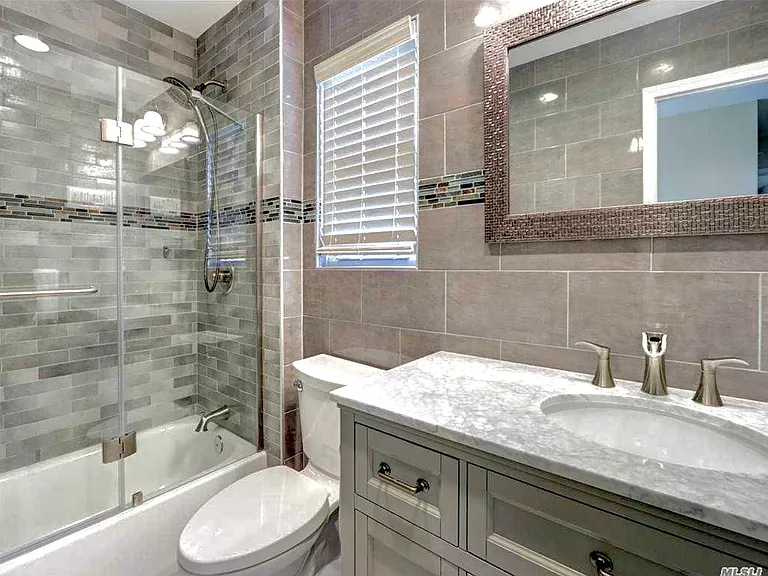 15 Manors Dr — Photo 5