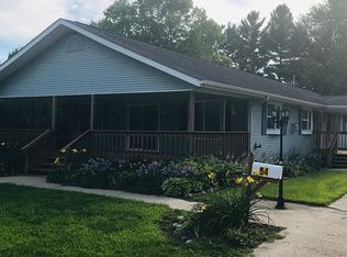54 Cedar St, Ripon, WI 54971