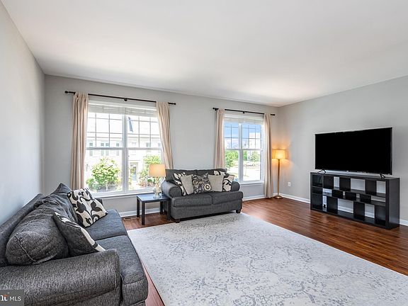 2nd image of 9303 Alvyn Lake Cir