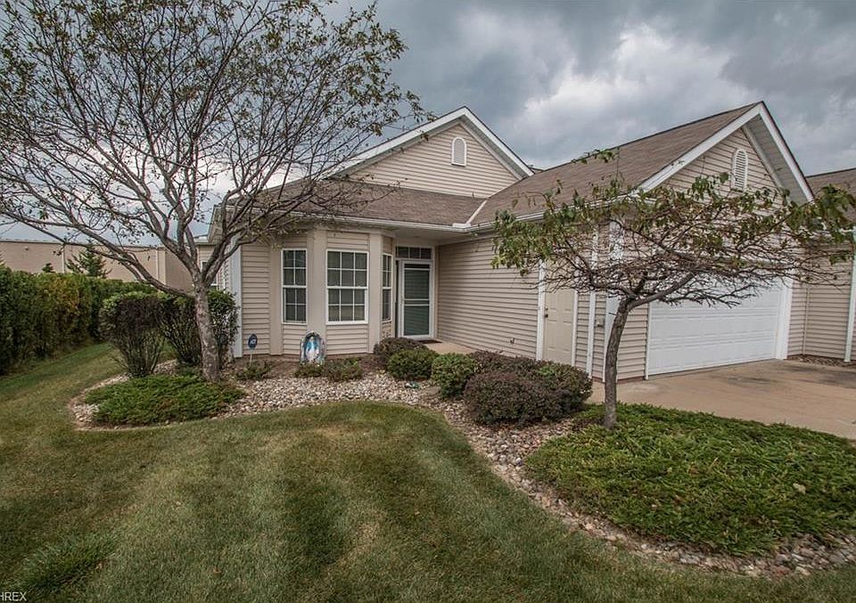 1st image of 120 Village Dr #1
