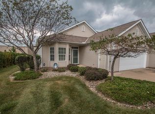 120 Village Dr #1, Seven Hills, OH 44131